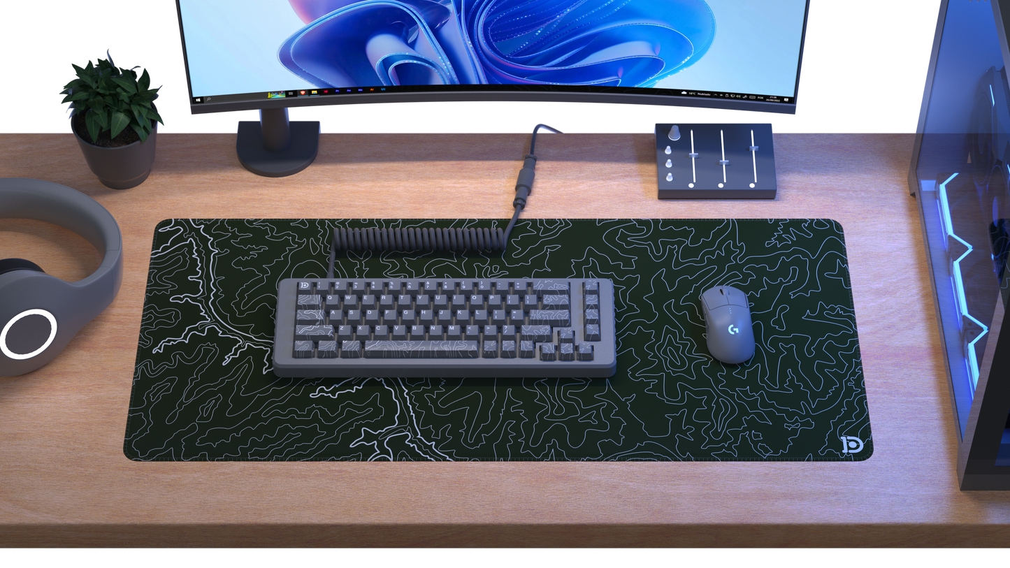 OLIVE TOPO CANYON DESKPAD