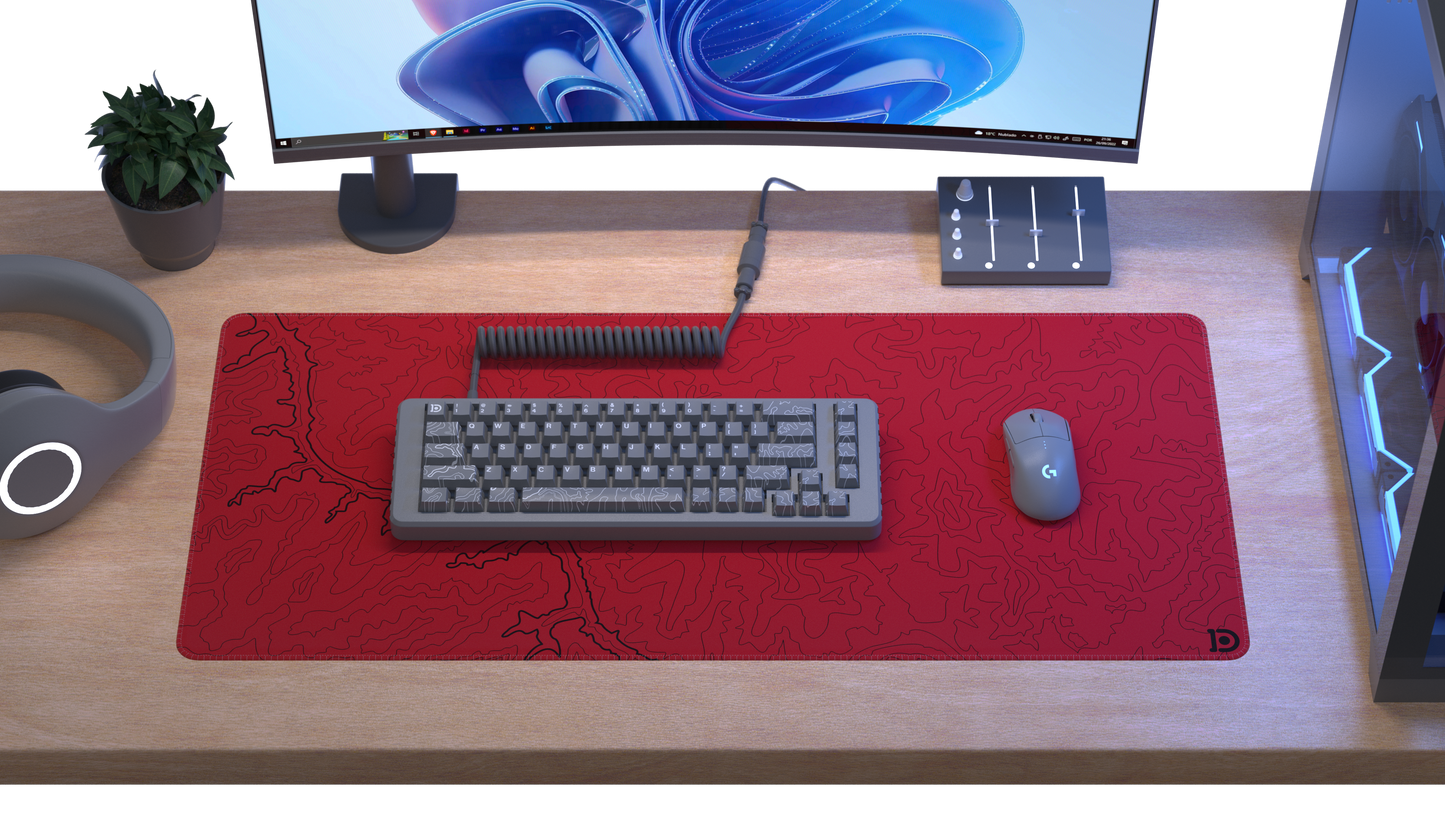 RED TOPO CANYON DESKPAD